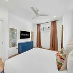 Apartment 4br Getaway - Rooftop Views - Fire Pit