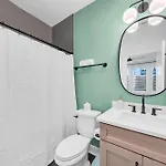 4br Getaway - Rooftop Views - Fire Pit Apartment Nashville