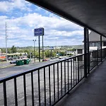 Quarters & 3* Nashville