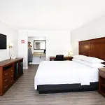 Hotel Quarters & 3*