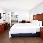 Quarters & Hotel 3*