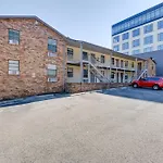 < 1 Mi To Vanderbilt: Nashville Apt