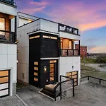 8Min To Downtown With Rooftop Golf Grill And Firepit