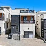 Downtown Views With Rooftop Golf Grill And Firepit Only 8Min To Broadway