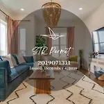 Luxe Hillsboro Village Homes For 24 With 4 Patios, Rooftops And Garage Parking, Gourmet Kitchens And Smart Tvs, Walk To Vanderbilt, Pancake Pantry And Fido, 24hr Hospitality, 10 Min To Broadway And The Parthenon Holiday home