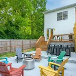 Vacation Haven Hot Tub Fire Pit Grill & Arcade Nashville