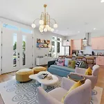Designer Single Family House-rooftop- Hot Tub Holiday home Nashville