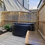 Designer Single Family House-rooftop- Hot Tub Holiday home Nashville