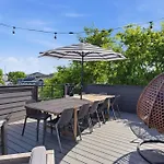 Designer Single Family House-rooftop- Hot Tub *