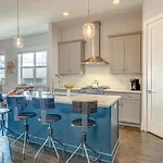 Cultured Coach - Music Row - Mins To Downtown Holiday home Nashville
