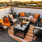 Holiday home New Luxe Roofdeck 13 Beds