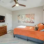 Holiday home Cultured Coach - Music Row - Mins To Downtown Nashville