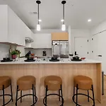 Holiday home Hyve - Boho Bliss - 3 Bedroom - Located In Sobro *