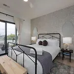 Holiday home Hyve - Mahogany - Walk To Broadway *