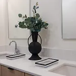 Hyve - Mahogany - Walk To Broadway Holiday home Nashville