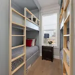 Gulch Melody - Private Rooftop - Heart Of Gulch Holiday home *