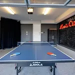 Gulch Melody - Private Rooftop - Heart Of Gulch Holiday home
