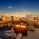 Gulch Melody - Private Rooftop - Heart Of Gulch Holiday home