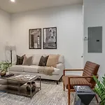 Lofts At 30th-urban Nest-4 Mins To Midtown Holiday home *