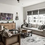 Holiday home Luxe-tennessee Row-heart Of Gulch-mins To Broadway
