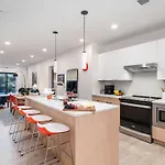 Hyve-retro Modern-full Gym-walk To Broadway * Nashville