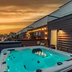 Holiday home Luxe-tennessee Row-heart Of Gulch-mins To Broadway Nashville