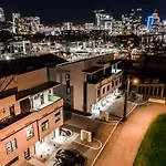 Urban Row - Rooftop Hottub - Heart Of Gulch Holiday home *