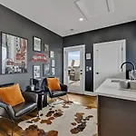 Downtown Dolly - Heart Of Gulch - Rooftop Hot Tub Holiday home Nashville