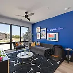Penthouse Blues-odyssey-pool & Gym-mins 2 Broadway *