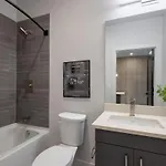 Jupiter - Odyssey - Heart Of Midtown Holiday home