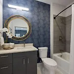 Parthenon Park-odyssey-heart Of Midtown Holiday home *
