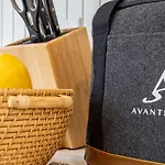 Conway Buyout - 2 Units By Avantstay