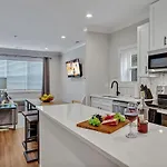 Holiday home Melrose Mezzo - 5 Mins To Broadway - Rooftop Nashville