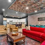 Holiday home Hyve - Prohibition Parlor - Walk To Broadway *