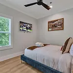 Bass - Private Rooftop - 8 Mins To Broadway Nashville