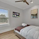 Holiday home Soprano - Private Rooftop - 8 Mins To Broadway Nashville