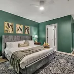 Hyve - Prohibition Parlor - Walk To Broadway Holiday home
