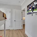 Soprano - Private Rooftop - 8 Mins To Broadway Holiday home