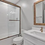 Holiday home Alto-private Rooftop Deck-8 Mins To Broadway Nashville