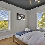 Tenor - Private Rooftop - 8 Mins To Broadway Holiday home Nashville