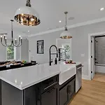 Tenor - Private Rooftop - 8 Mins To Broadway Nashville