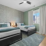 Holiday home Sounds Like Fun Stunning Views 5 Miles To Dt