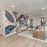 Holiday home Hyve - Tropical Penthouse - Pool & Gym