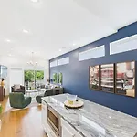 Gallatin Retreat-private Balcony-in East Nashville