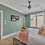Resonant - 2 Townhomes - 2 Private Rooftop Decks Holiday home Nashville