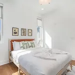 Gallatin Retreat-private Balcony-in East *