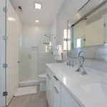 Notes - Sleeps 8 - Mins To Broadway! Holiday home *