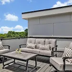 Resonant - 2 Townhomes - 2 Private Rooftop Decks Holiday home Nashville