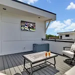 Resonant - 2 Townhomes - 2 Private Rooftop Decks Nashville
