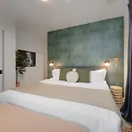 Hyve - Cowgirl Twirl - Walk To Broadway Holiday home *